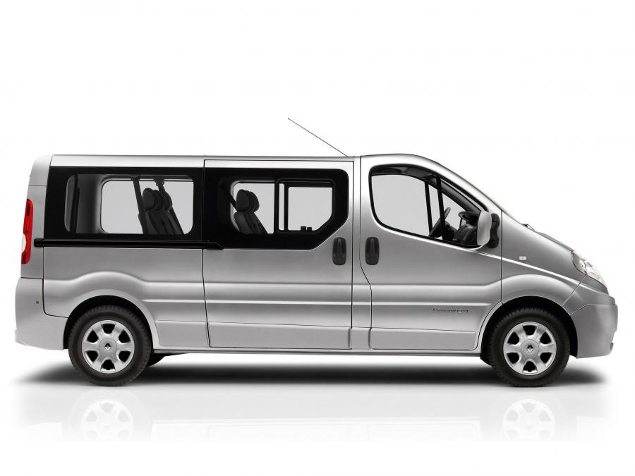 Renault Trafic LWB '2010